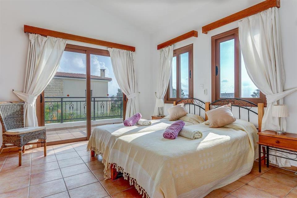 Argaka Beachfront Villa Paphos Bagian luar foto