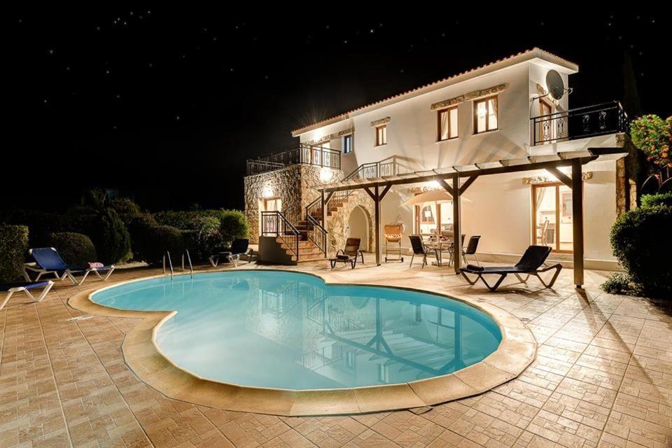 Argaka Beachfront Villa Paphos Bagian luar foto
