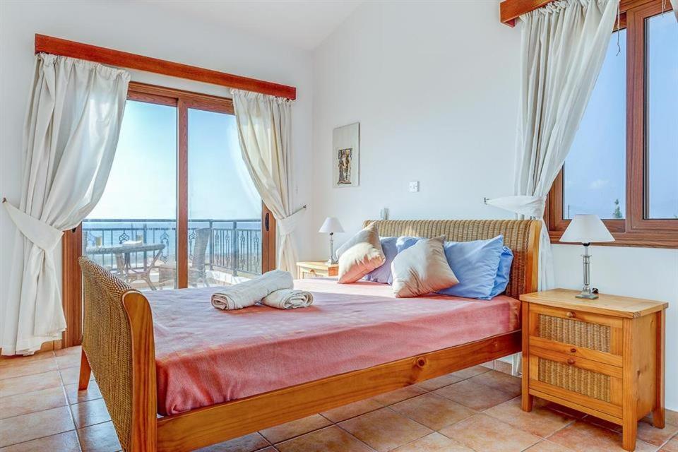 Argaka Beachfront Villa Paphos Bagian luar foto